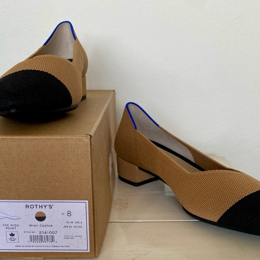 Rothy's Chic Tan and Black Heels with Blue Accent - Picture 2 of 4